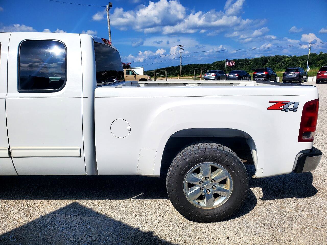 Used 2013 GMC Sierra 1500 SLE w/ Power Tech Package image 5