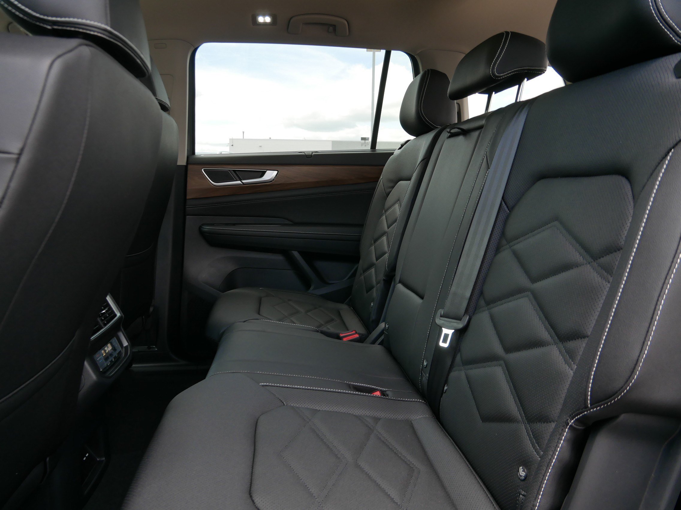 New 2026 Volkswagen Atlas SE AWD/4WD image 5