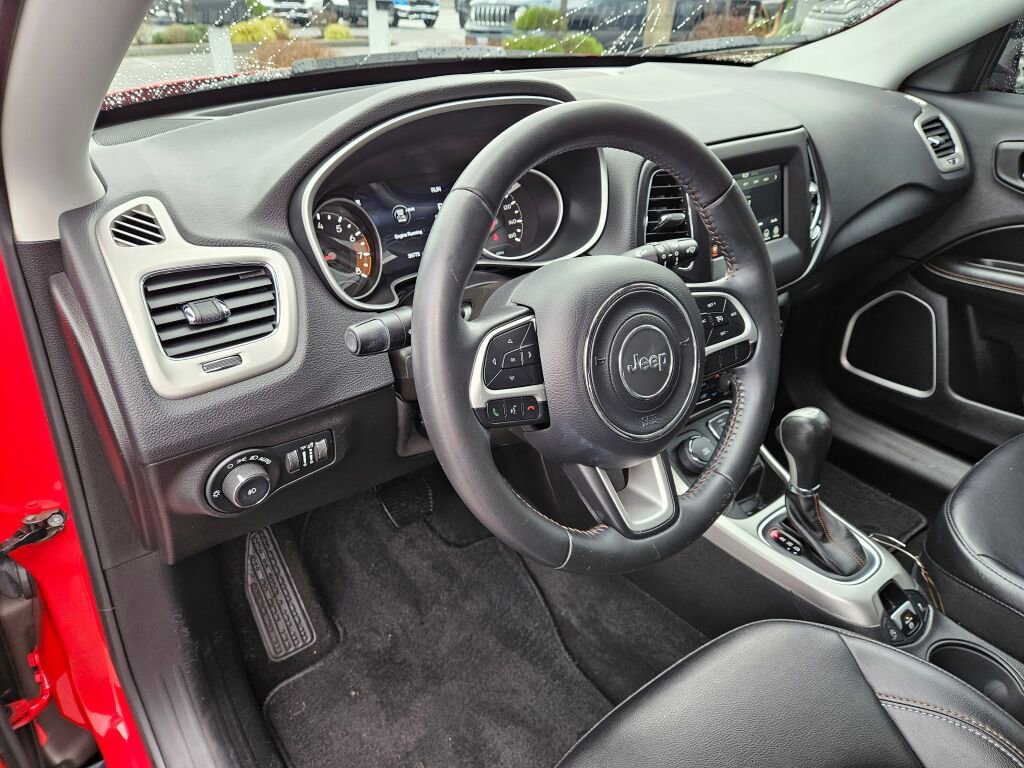 Used 2019 Jeep Compass Latitude w/ Popular Equipment Group image 17