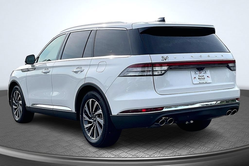 Used 2026 Lincoln Aviator 2WD image 5