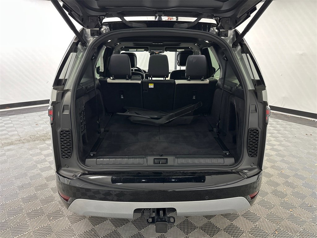 Used 2022 Land Rover Discovery S R-Dynamic image 20