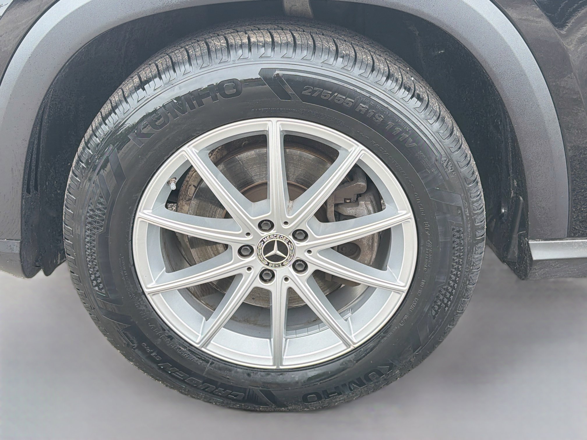 Used 2025 Mercedes-Benz GLE 350 4MATIC w/ Driver Assistance Package image 42