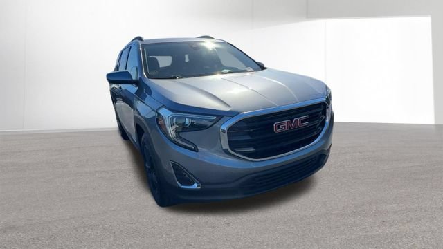 Used 2020 GMC Terrain SLE w/ Driver Convenience Package FWD image 2