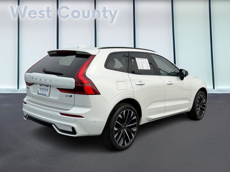 Certified 2026 Volvo XC60 B5 Ultra AWD/4WD image 4