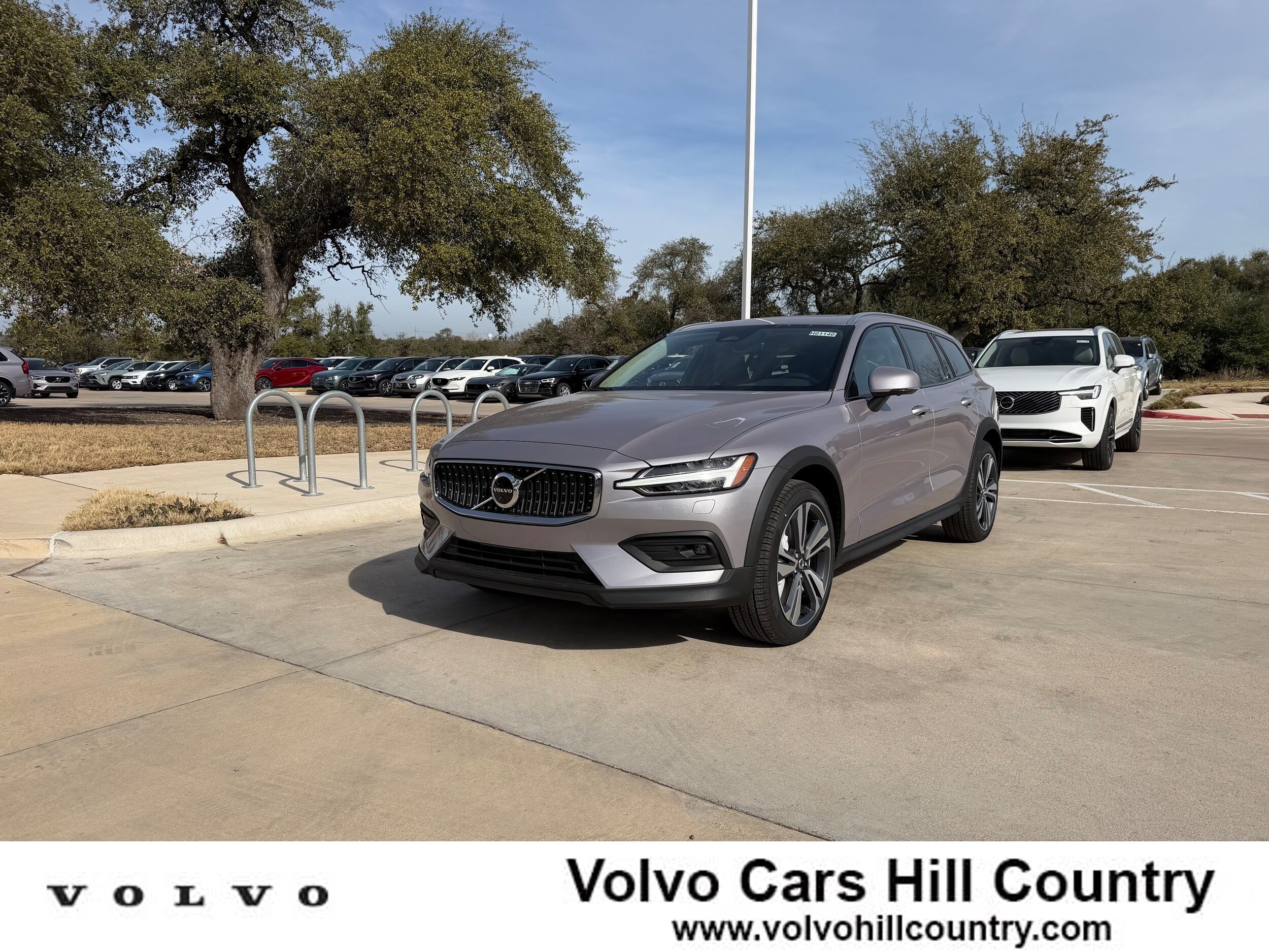 New 2026 Volvo V60 B5 Cross Country Plus w/ Protection Package Premier