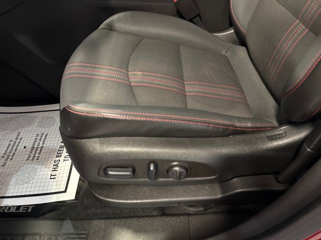 Used 2023 Chevrolet Equinox RS AWD/4WD image 16