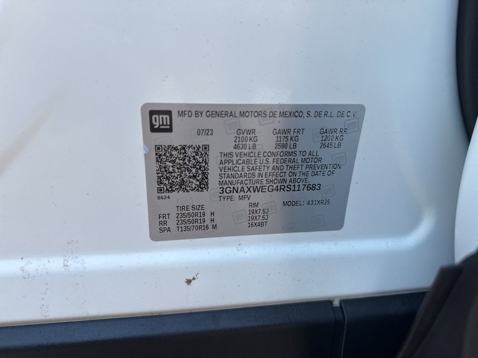 Used 2024 Chevrolet Equinox RS w/ RS Leather Package image 11