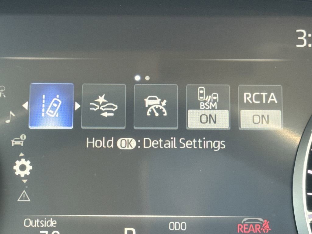 Used 2025 Toyota Highlander XLE AWD/4WD image 30