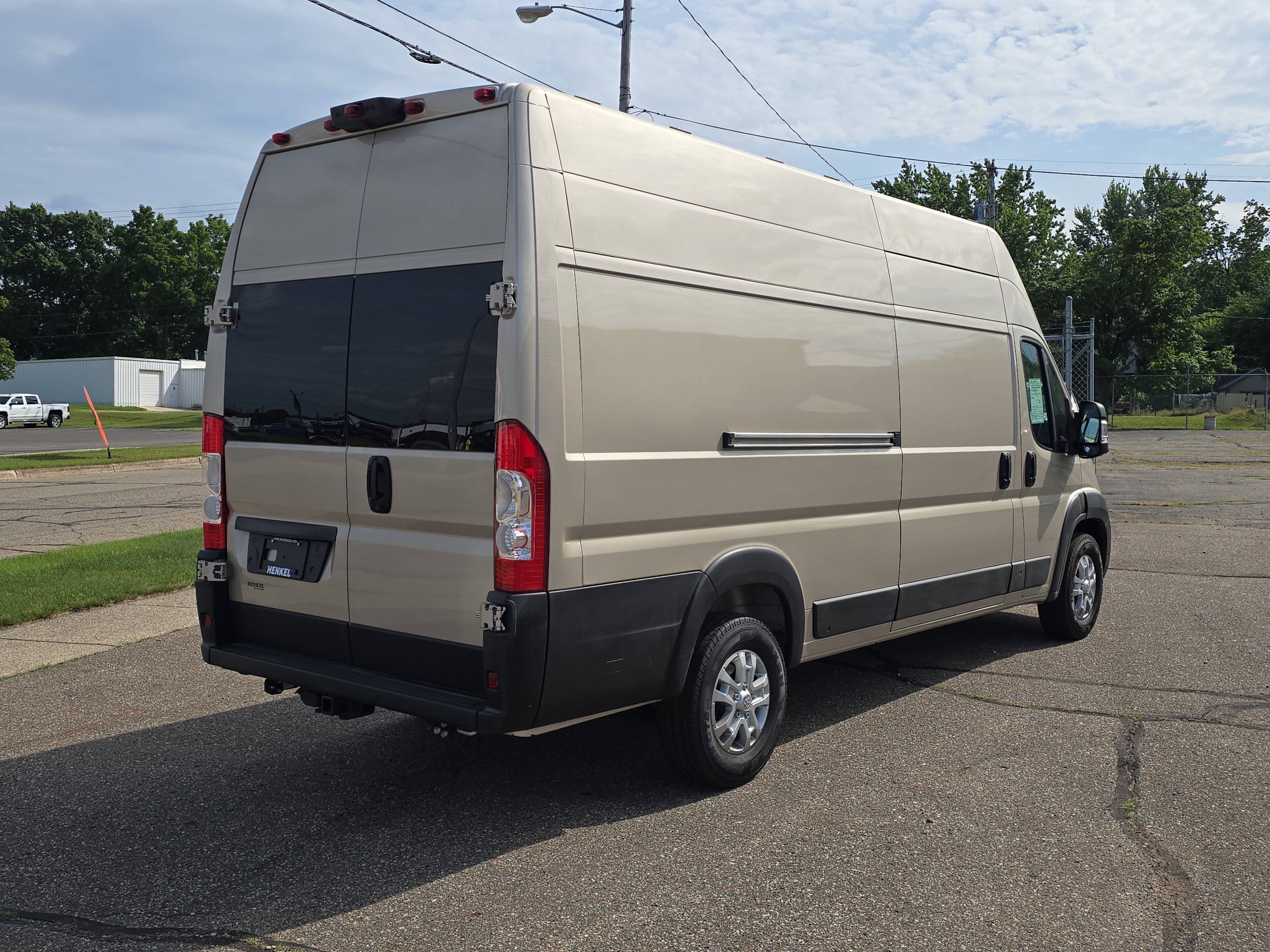 Used 2026 RAM ProMaster 3500 w/ Quick Order Package 22G SLT FWD image 4