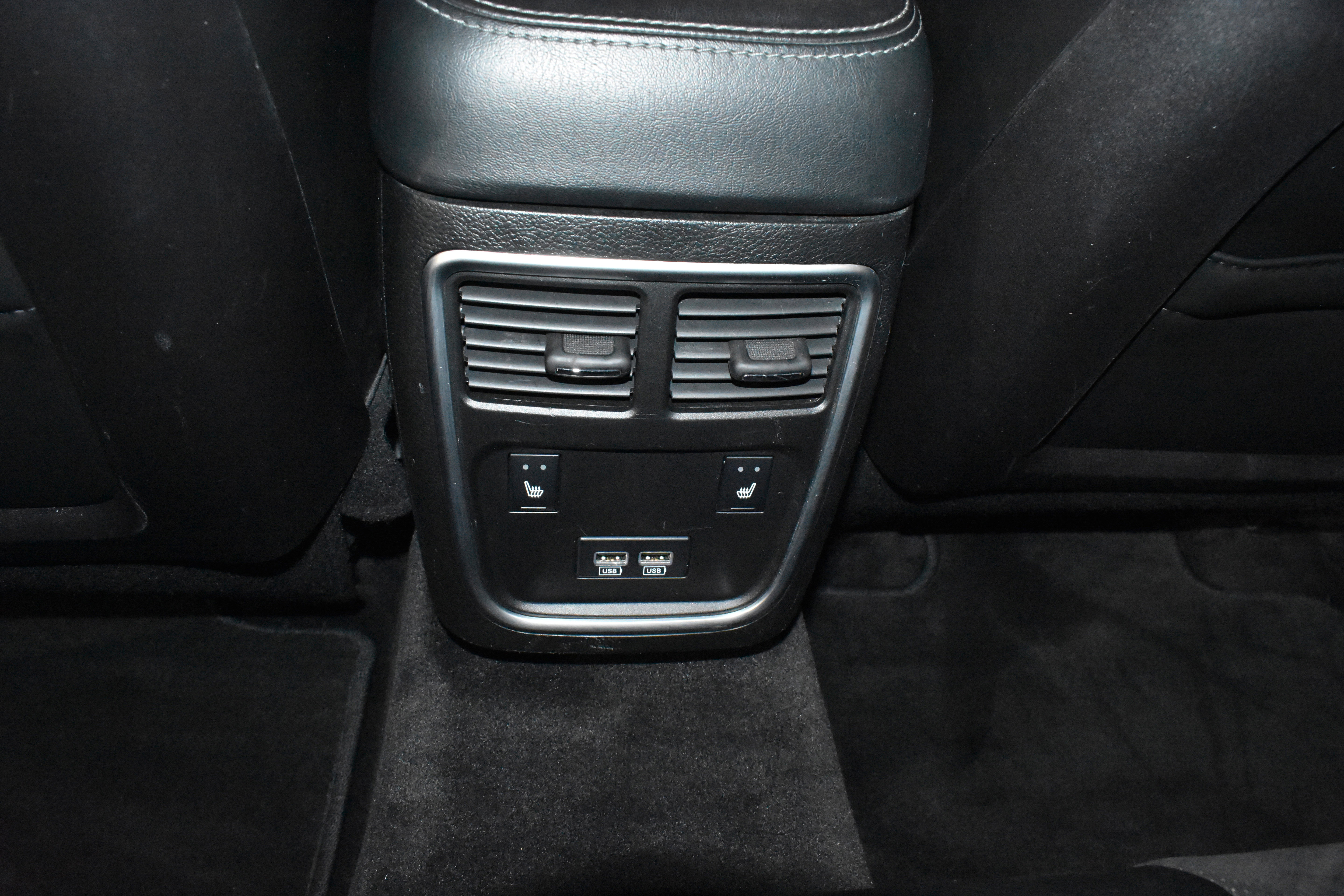 Used 2018 Dodge Charger GT AWD/4WD image 27