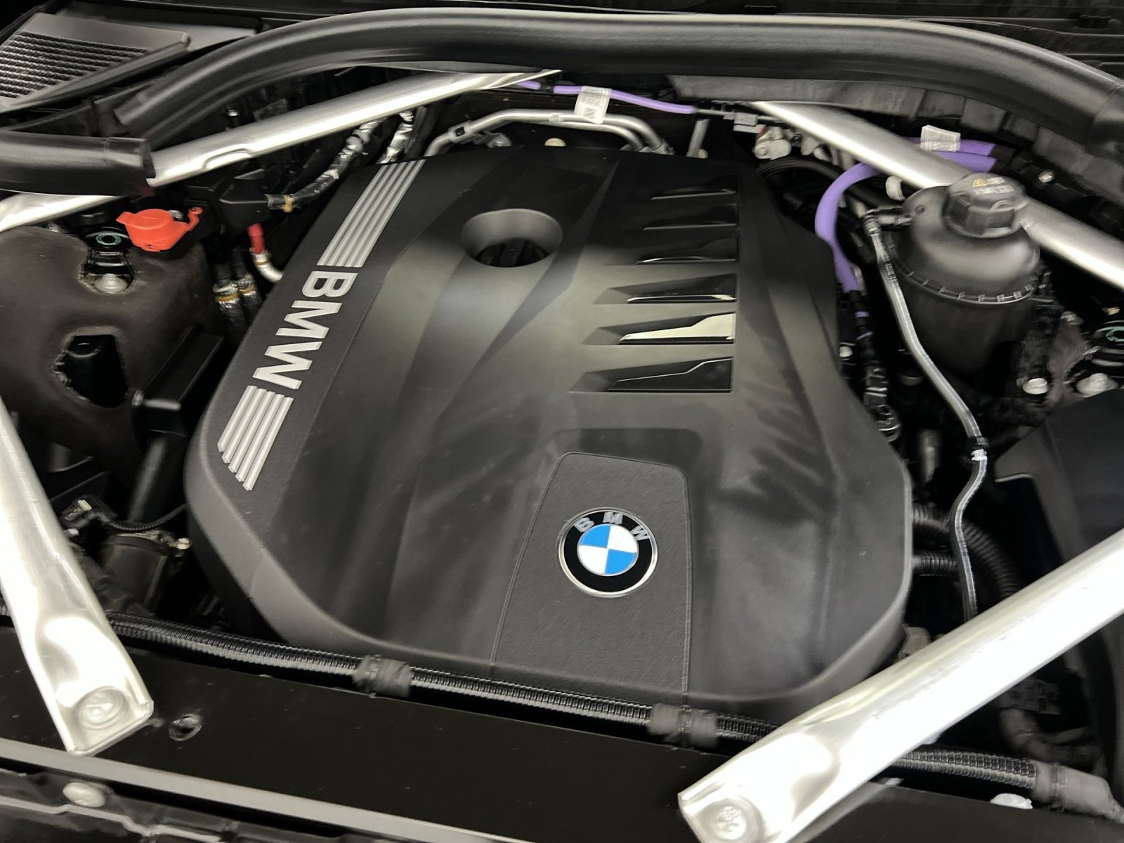 Used 2024 BMW X7 xDrive40i image 27