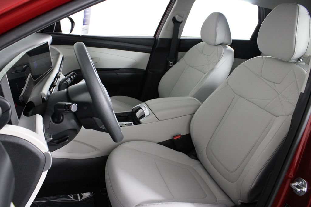 Certified 2026 Hyundai Tucson SE FWD image 20