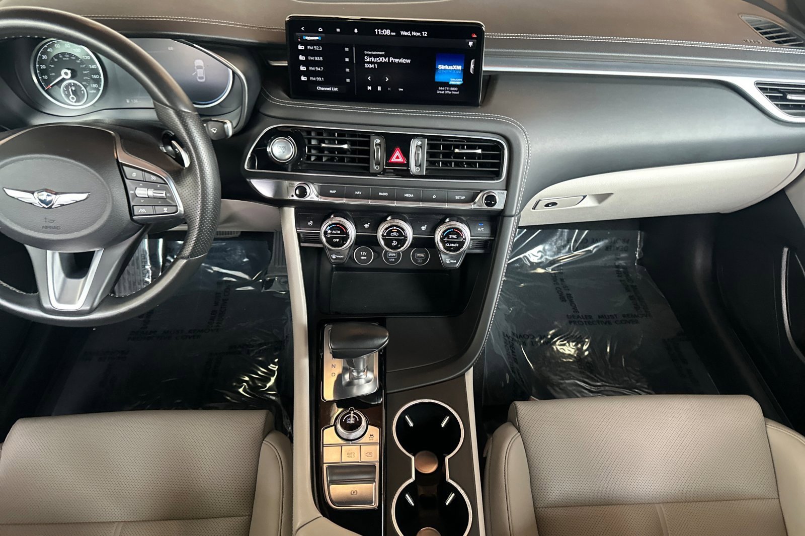 Used 2023 Genesis G70 2.0T image 16