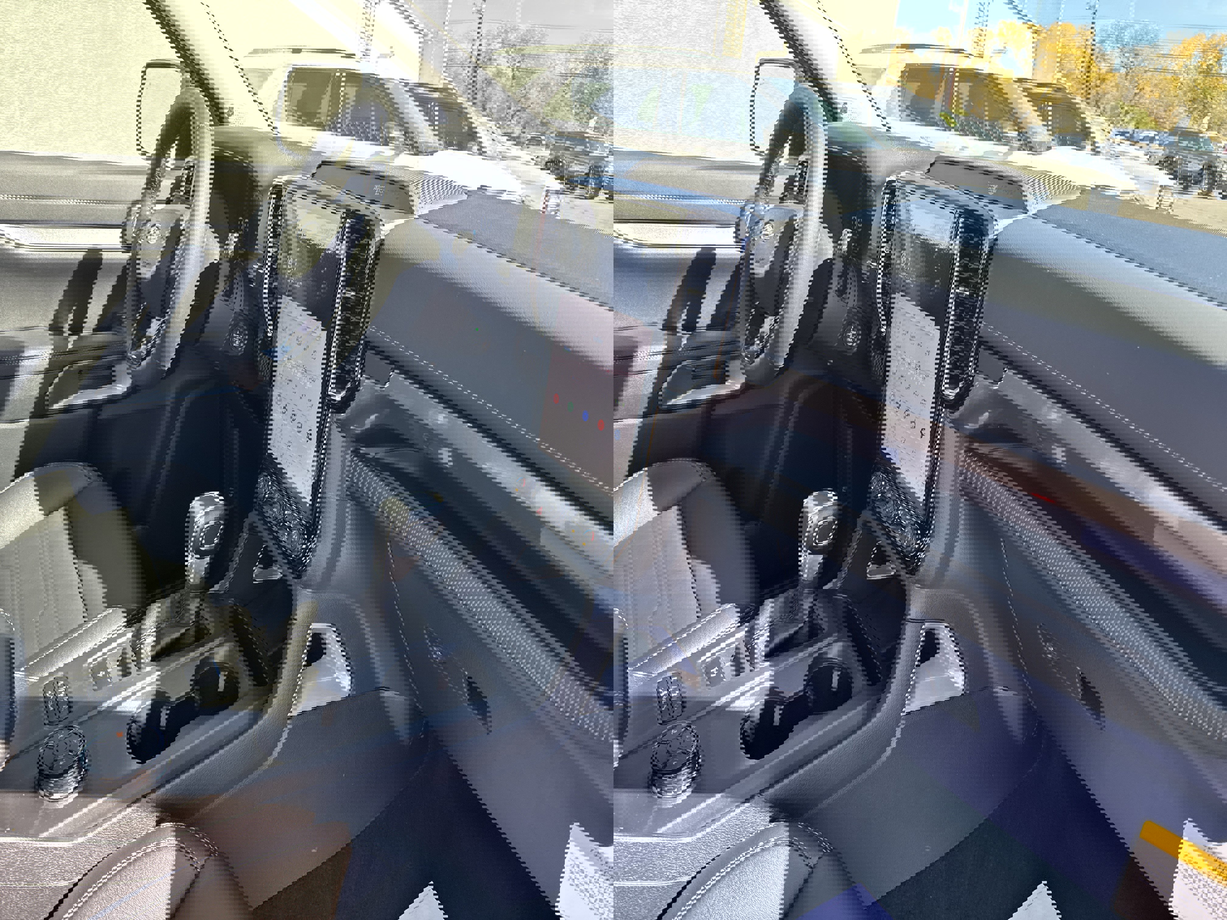 New 2025 Ford Ranger Lariat w/ FX4 Off-Road Package image 16