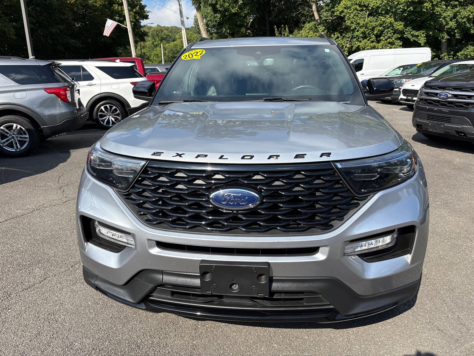Used 2022 Ford Explorer ST-Line w/ Class IV Trailer Tow Package AWD/4WD image 2