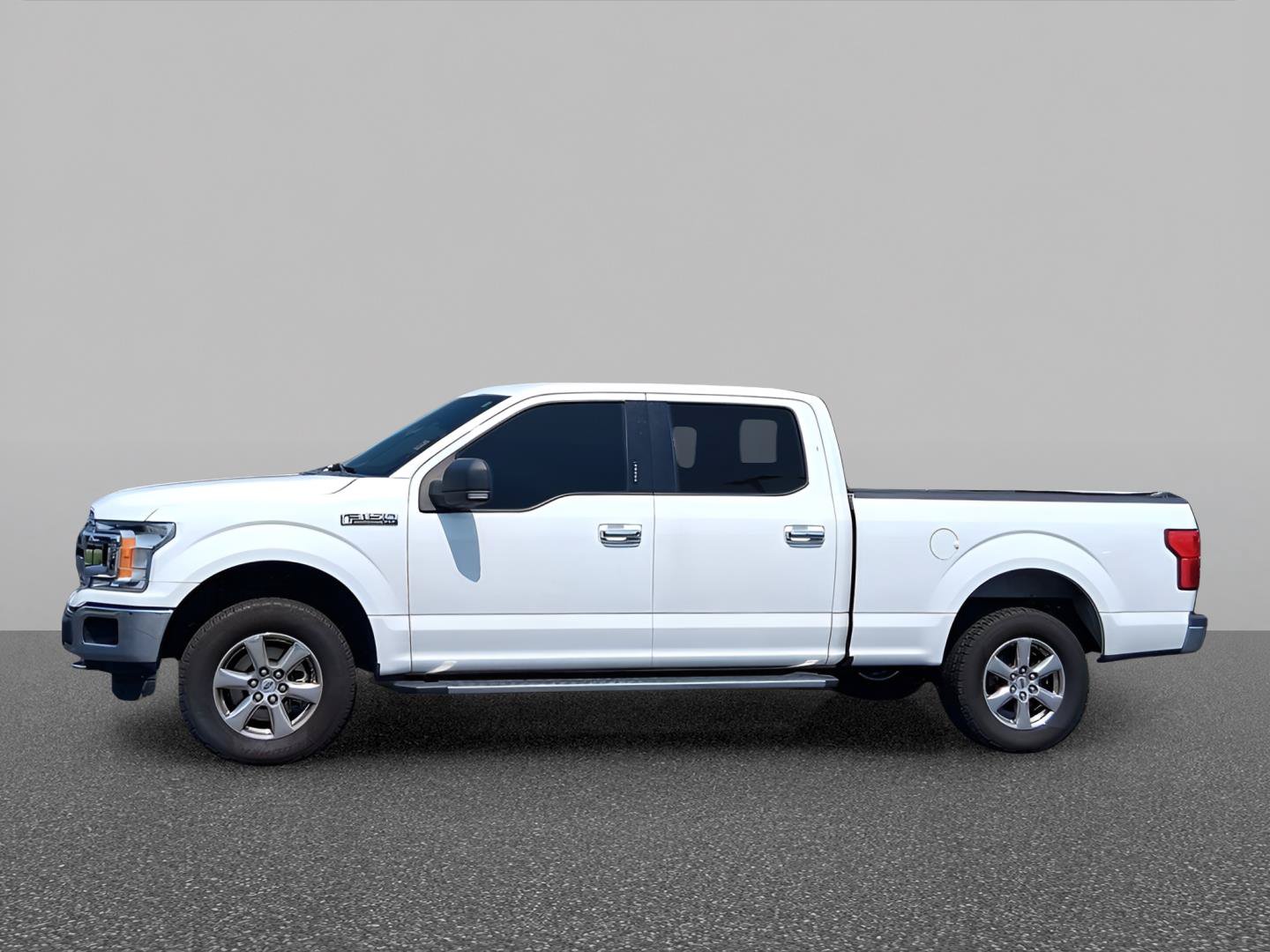 Used 2019 Ford F150 XLT w/ Equipment Group 302A Luxury AWD/4WD image 3