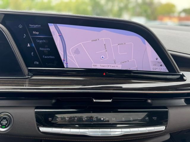 Used 2021 Cadillac Escalade Sport w/ LPO, Illumination Package AWD/4WD image 19
