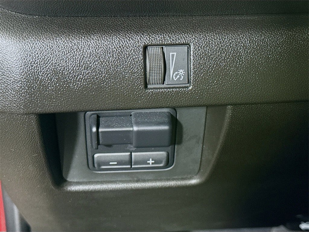 Used 2025 Chevrolet Colorado Trail Boss image 20