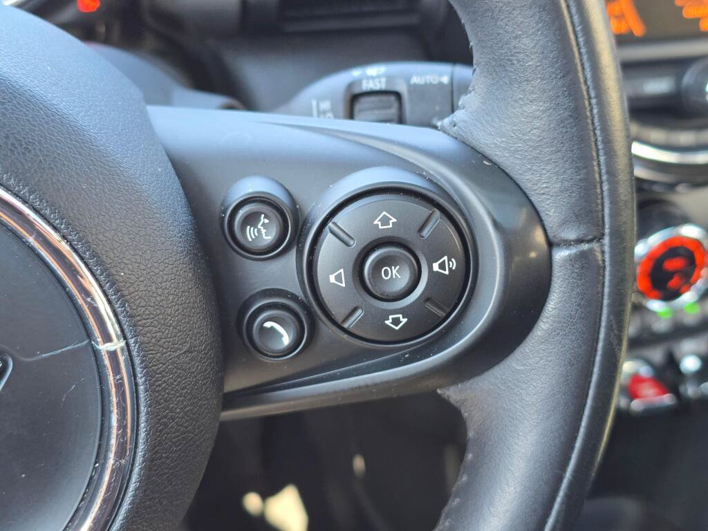 Used 2015 MINI Cooper 4-Door Hardtop FWD image 28