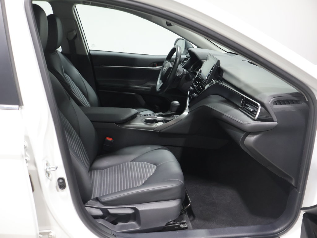 Used 2024 Toyota Camry SE w/ Audio Upgrade Package FWD image 23