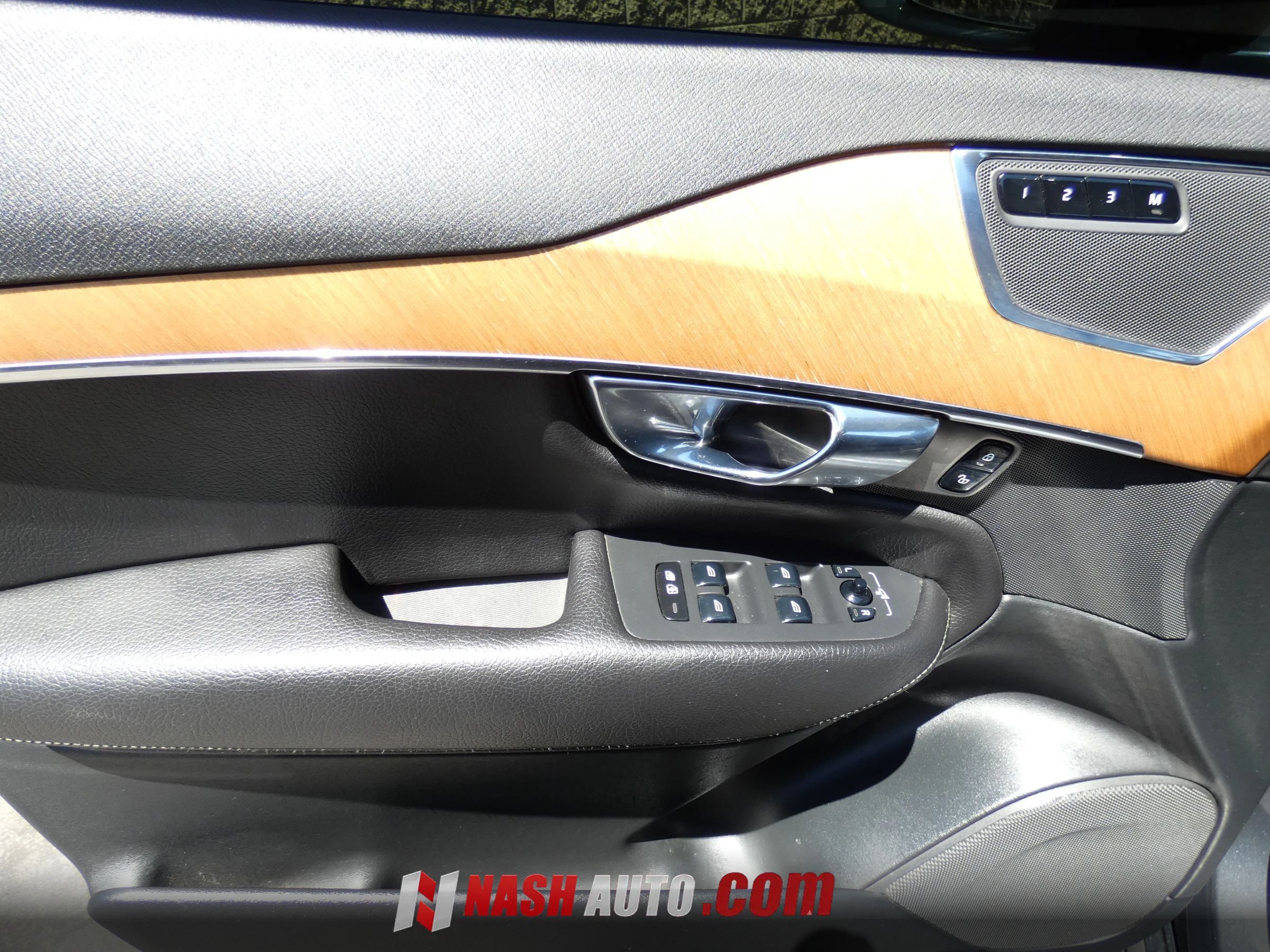 Used 2022 Volvo XC90 T5 Momentum w/ Climate Package AWD/4WD image 53
