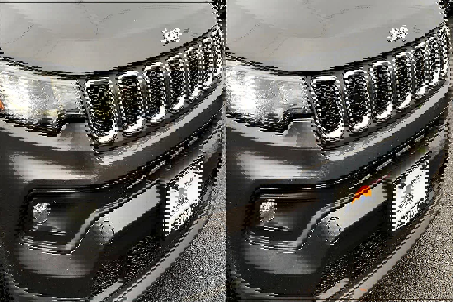 Used 2024 Jeep Compass Latitude image 39