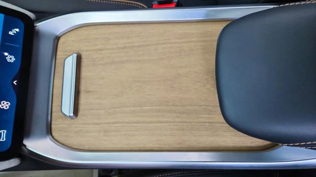 Used 2024 Lucid Air Pure RWD image 53