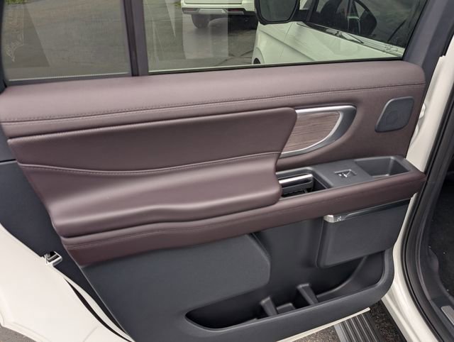 New 2026 Ford Expedition Max Platinum image 10