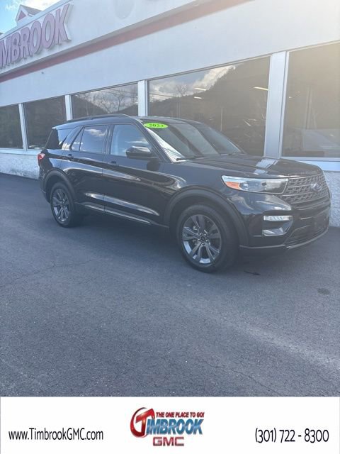 Used 2023 Ford Explorer XLT w/ Equipment Group 202A AWD/4WD image 1