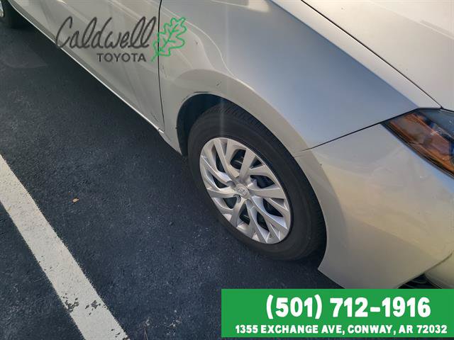 Used 2017 Toyota Corolla LE FWD image 4