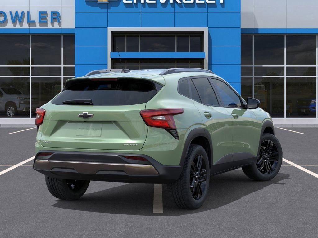 New 2026 Chevrolet Trax ACTIV w/ Sunroof Package FWD image 4