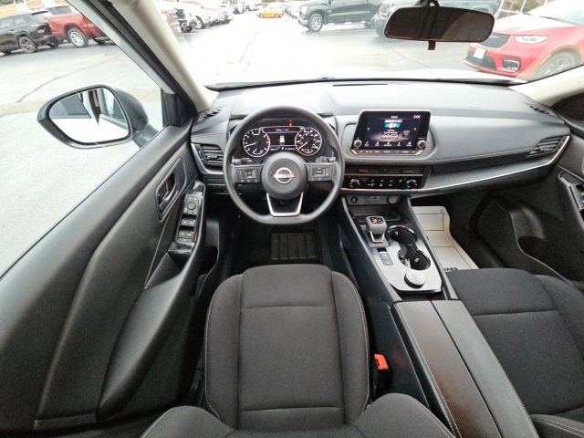 Used 2024 Nissan Rogue S image 21