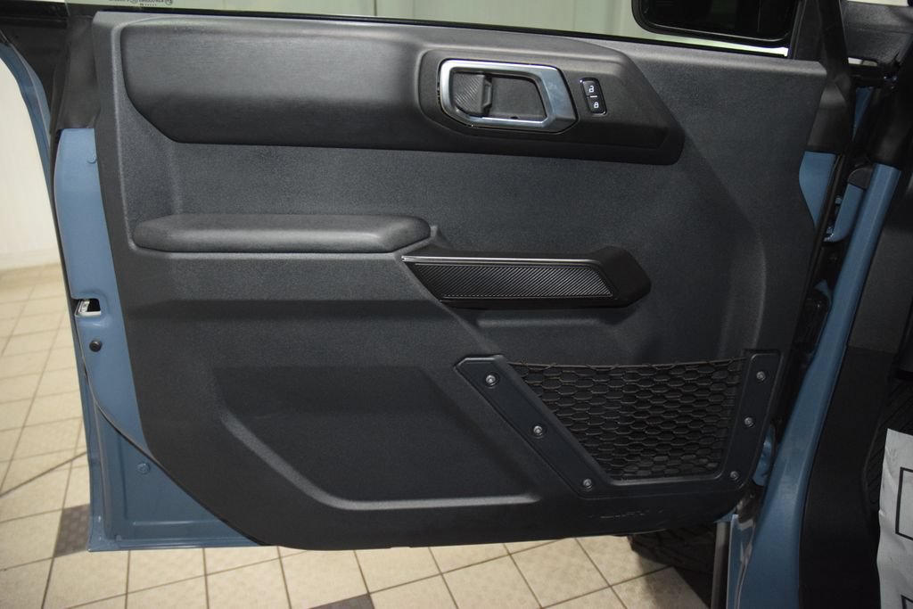 Used 2025 Ford Bronco Badlands AWD/4WD image 46