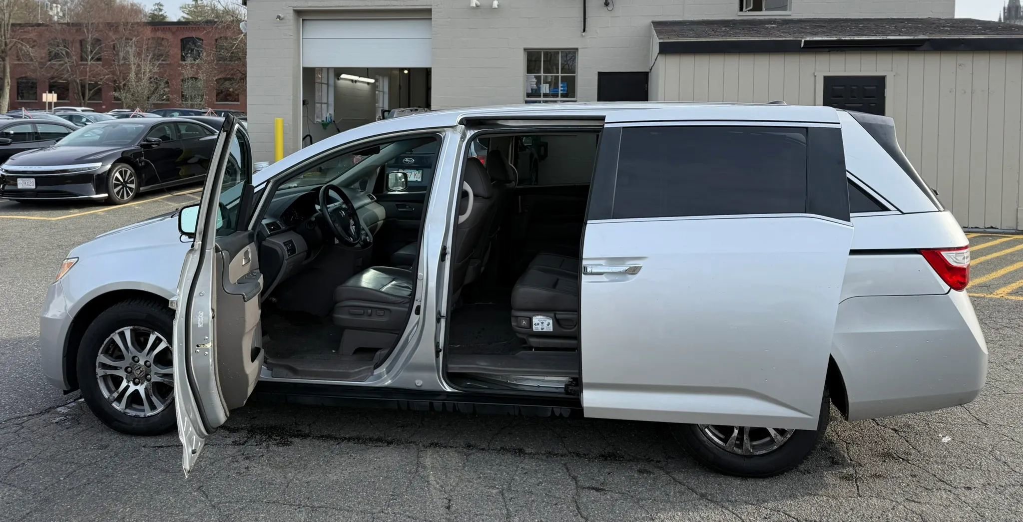 Used 2012 Honda Odyssey EX-L image 9
