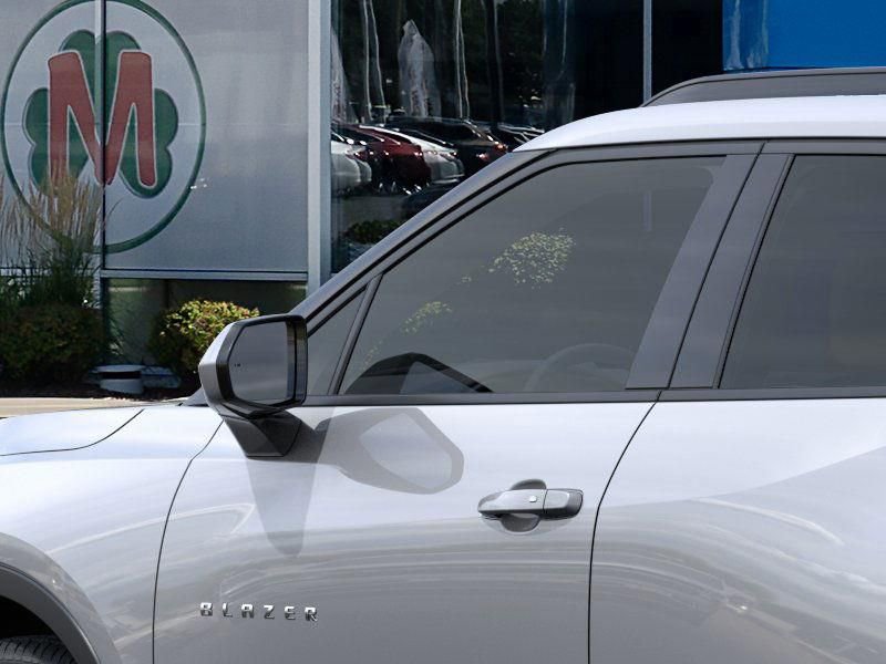 New 2025 Chevrolet Blazer LT w/ Convenience Package image 12