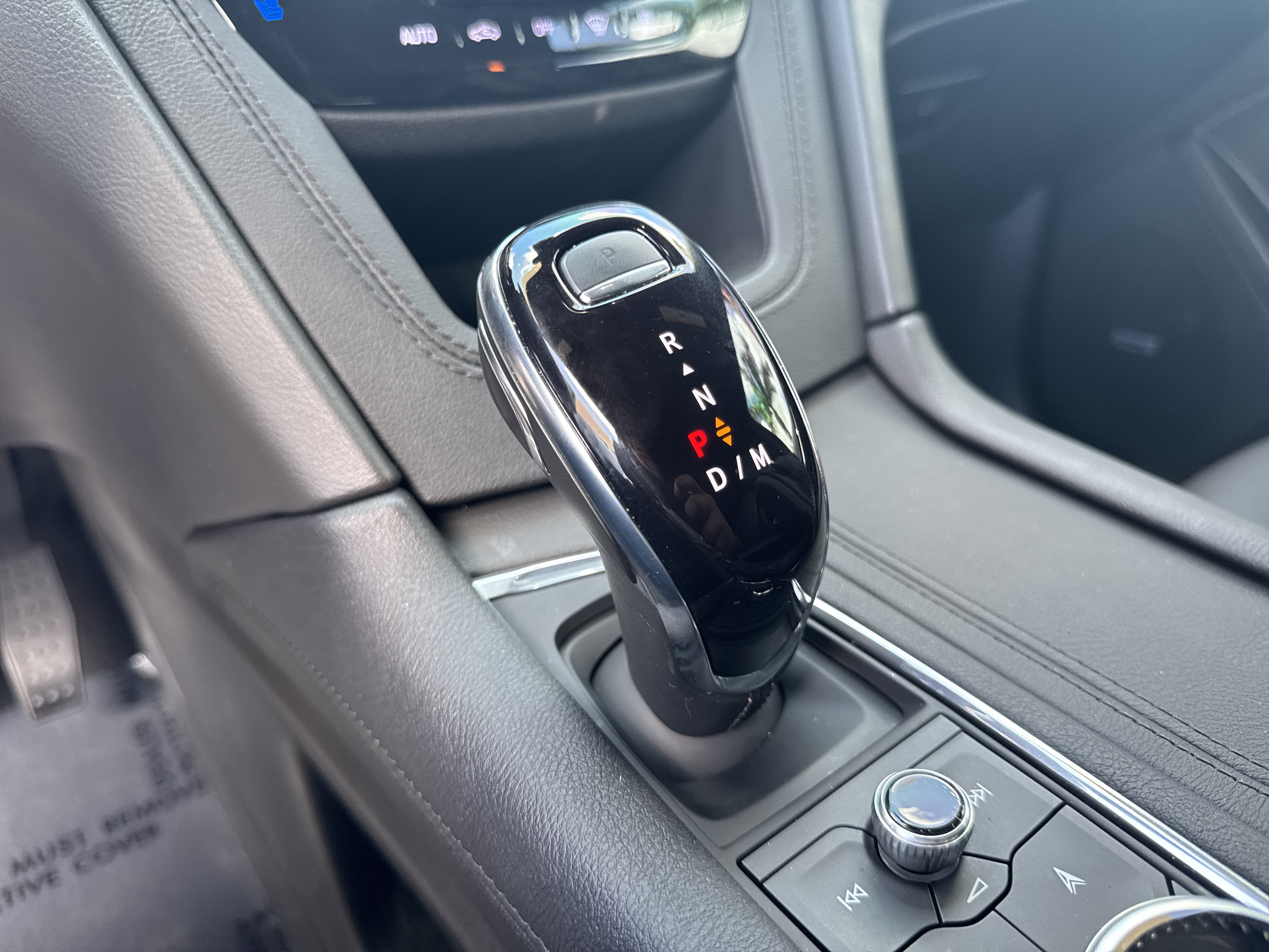 Certified 2024 Cadillac XT5 Premium Luxury w/ Technology Package FWD image 31