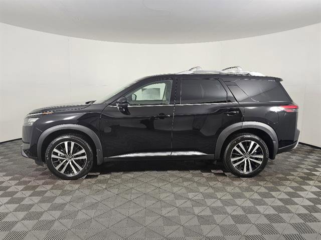 New 2025 Nissan Pathfinder Platinum AWD/4WD image 8