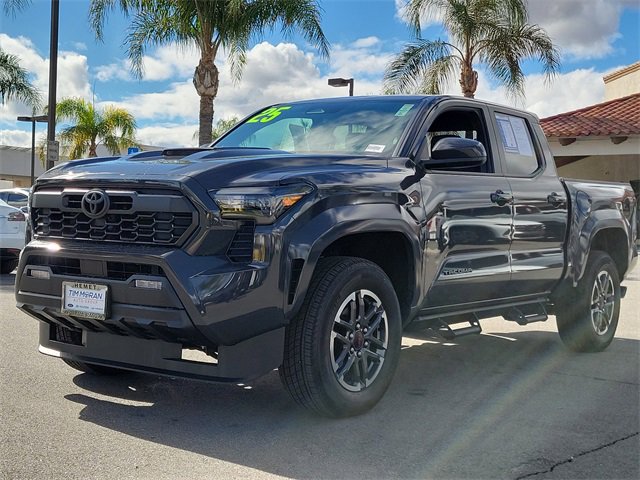 Used 2025 Toyota Tacoma TRD Sport image 5