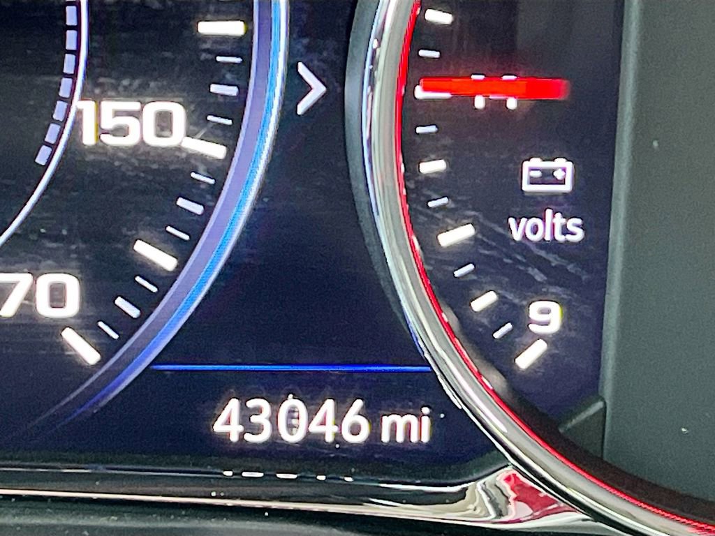 Used 2023 GMC Acadia Denali w/ Black Diamond Edition AWD/4WD image 12