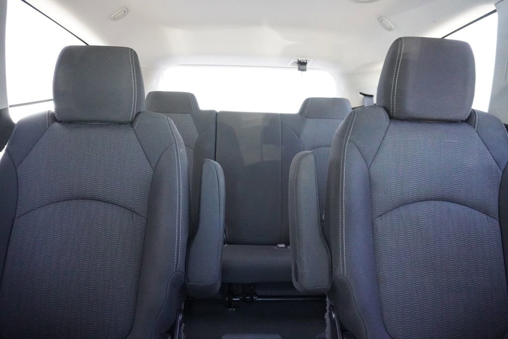 Used 2016 Chevrolet Traverse LT w/ Style and Technology Package AWD/4WD image 28