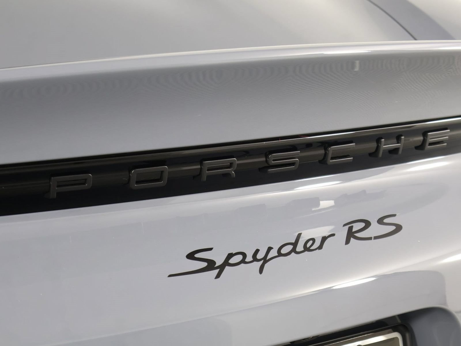 Certified 2024 Porsche 718 Boxster Spyder RS RWD image 21