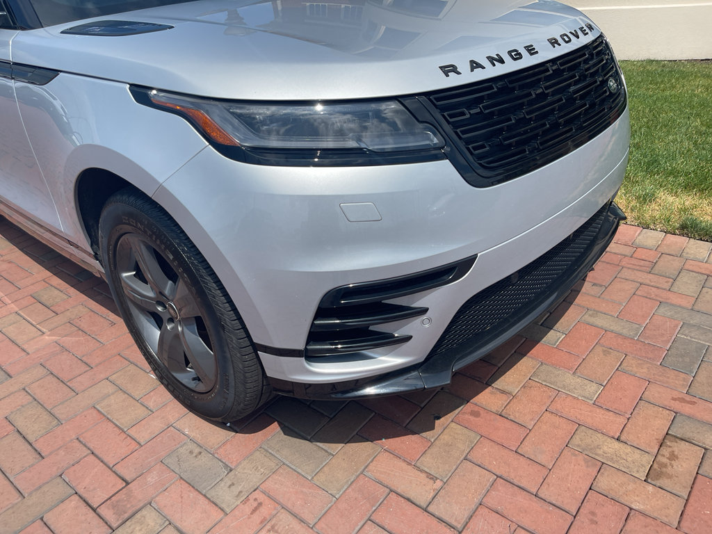 Used 2025 Land Rover Range Rover Velar Dynamic SE AWD/4WD image 4