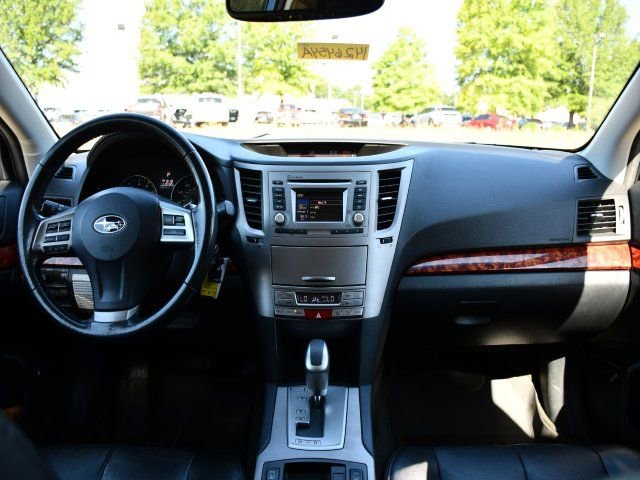 Used 2012 Subaru Outback 2.5i Limited w/ Moonroof Pkg AWD/4WD image 19