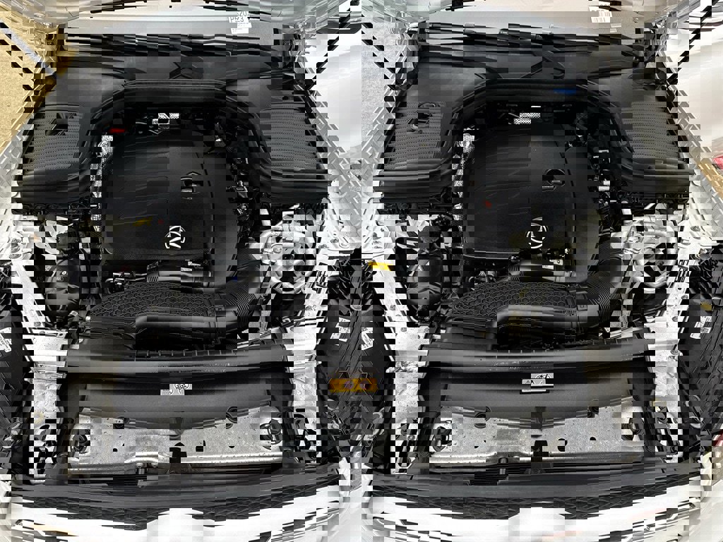 Used 2022 Mercedes-Benz GLC 300 image 32