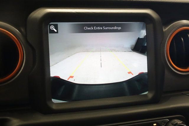 Used 2022 Jeep Gladiator Mojave w/ Trailer Tow Package image 23