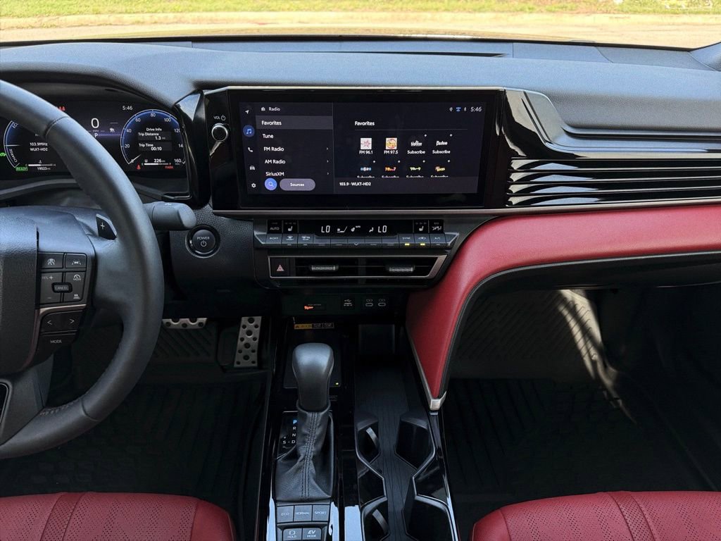 Used 2025 Toyota Camry XSE image 5