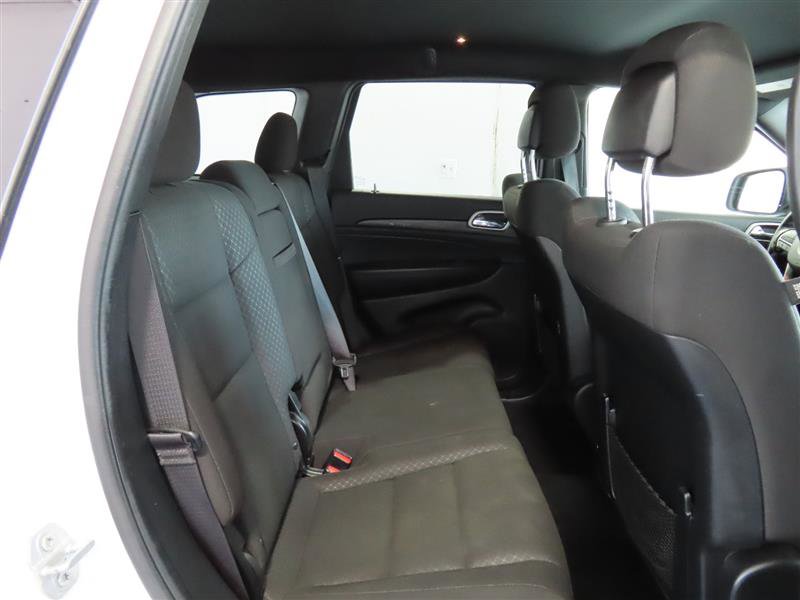 Used 2021 Jeep Grand Cherokee Laredo image 33