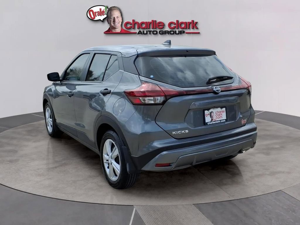 Used 2025 Nissan Kicks Play S image 3