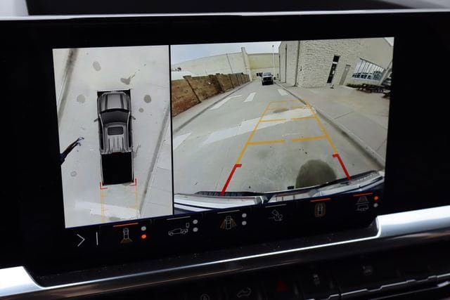 Used 2024 GMC Sierra 1500 SLT RWD image 7