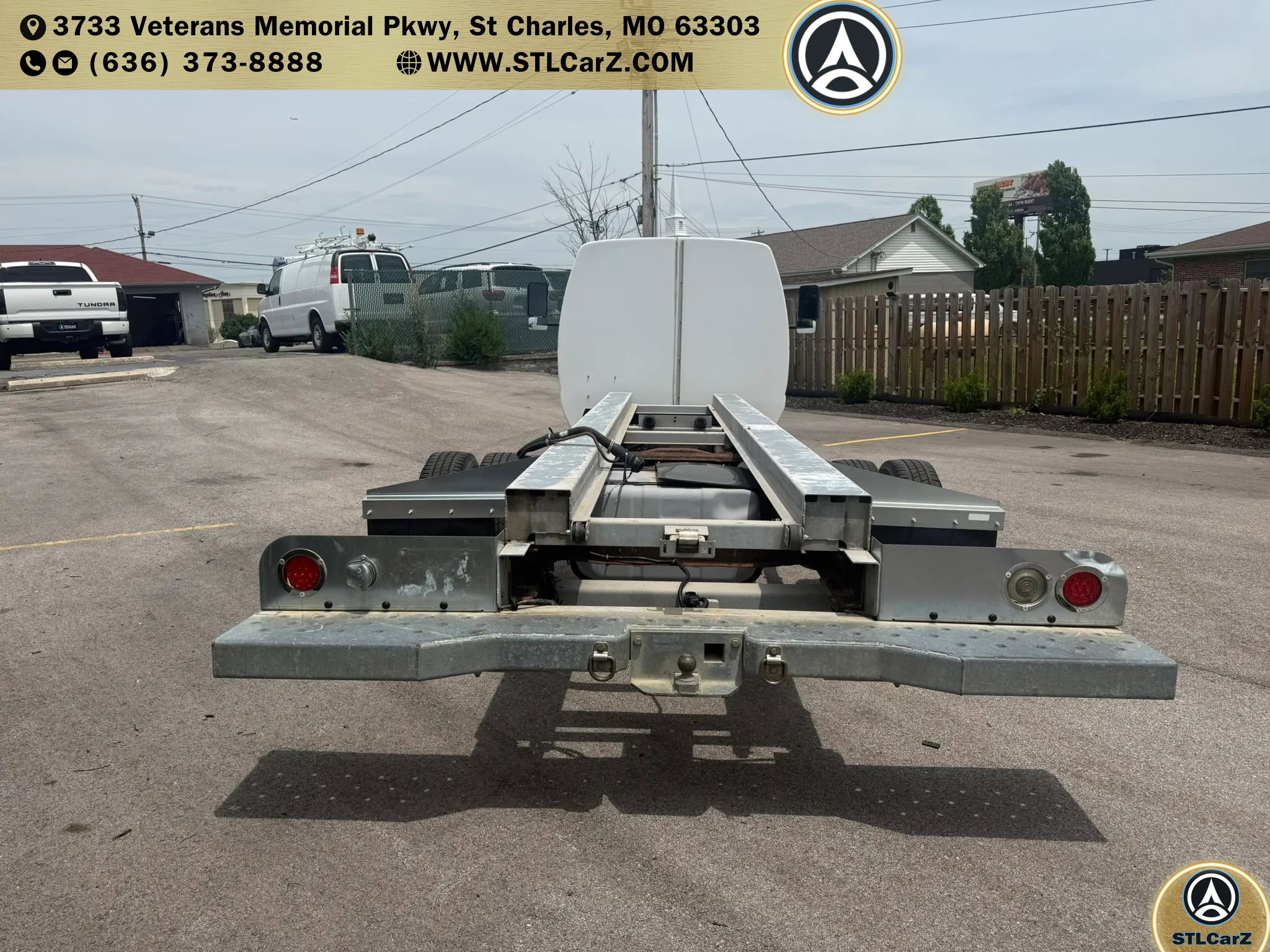Used 2011 Ford E-450 and Econoline 450 Super Duty RWD image 4